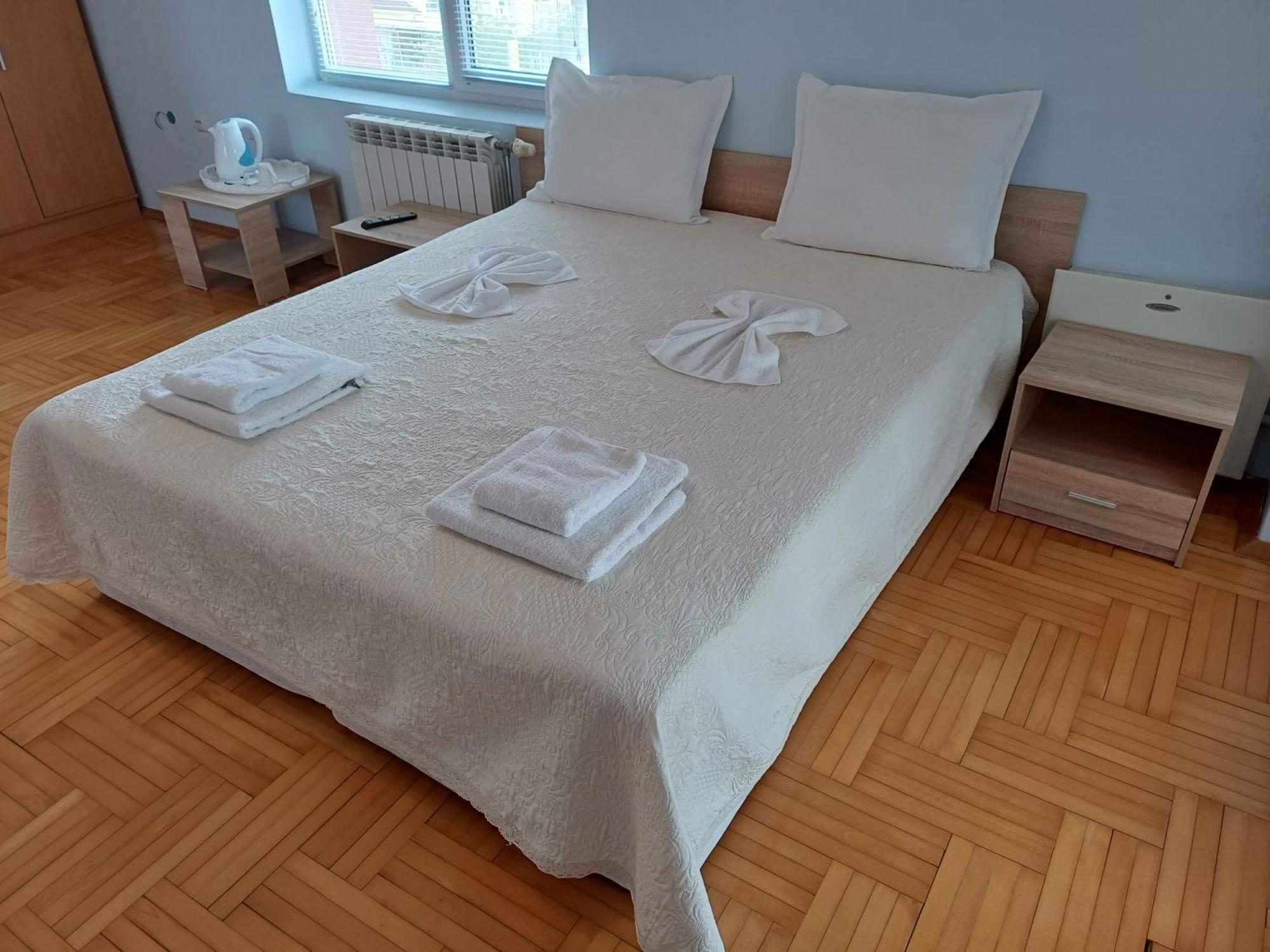 Guest Rooms Deva Burgas City Exterior foto