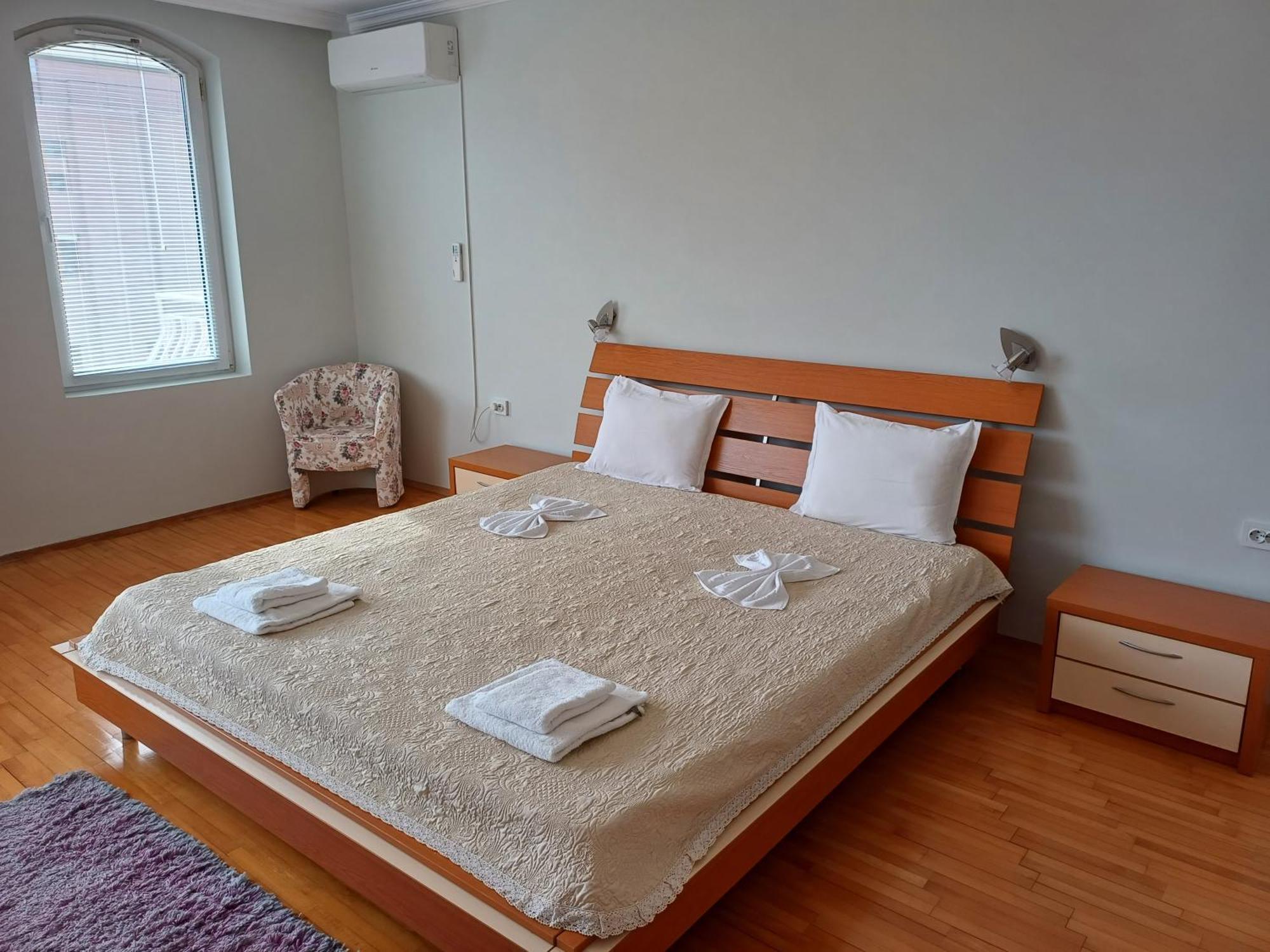Guest Rooms Deva Burgas City Exterior foto