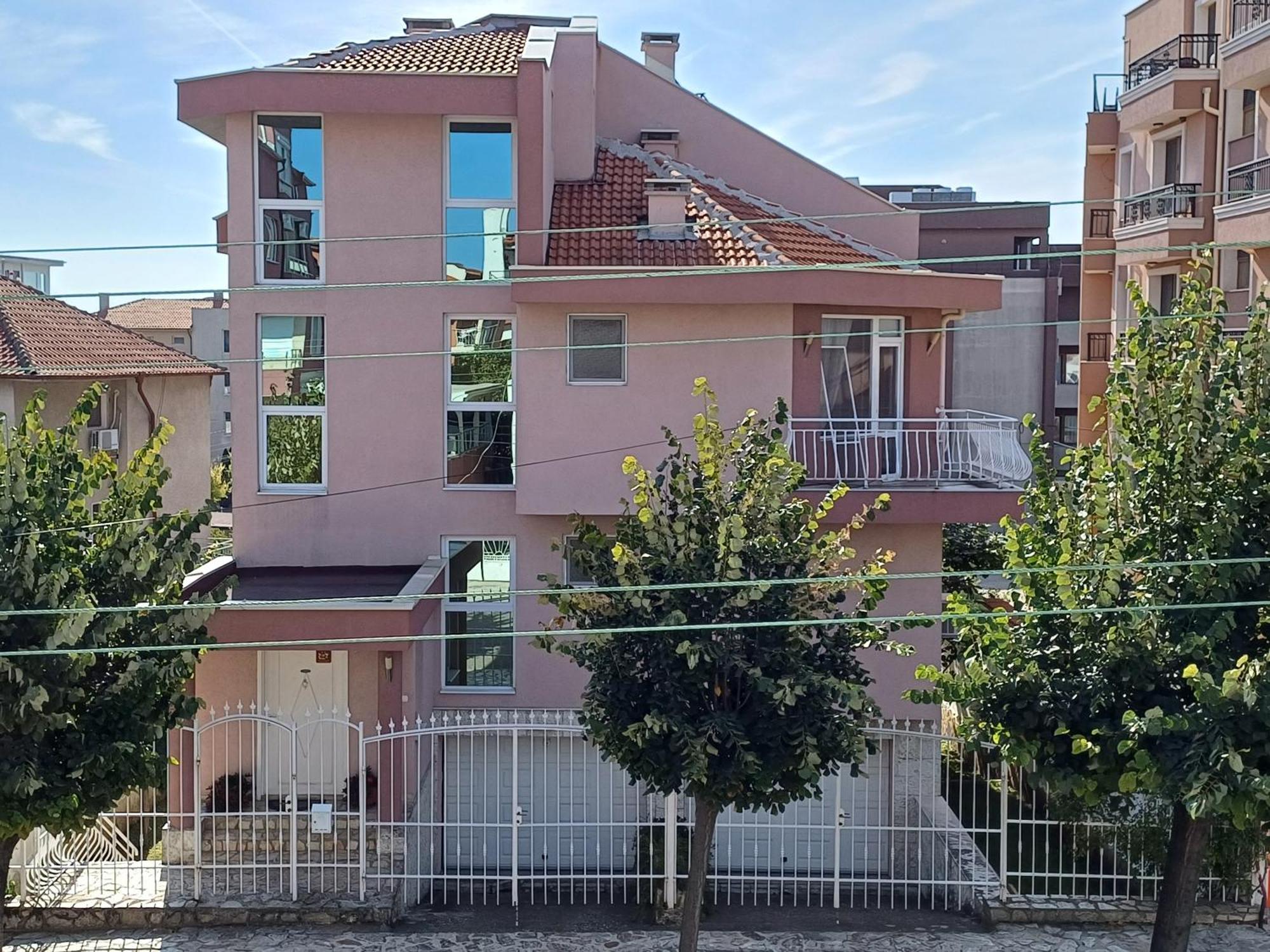 Guest Rooms Deva Burgas City Exterior foto