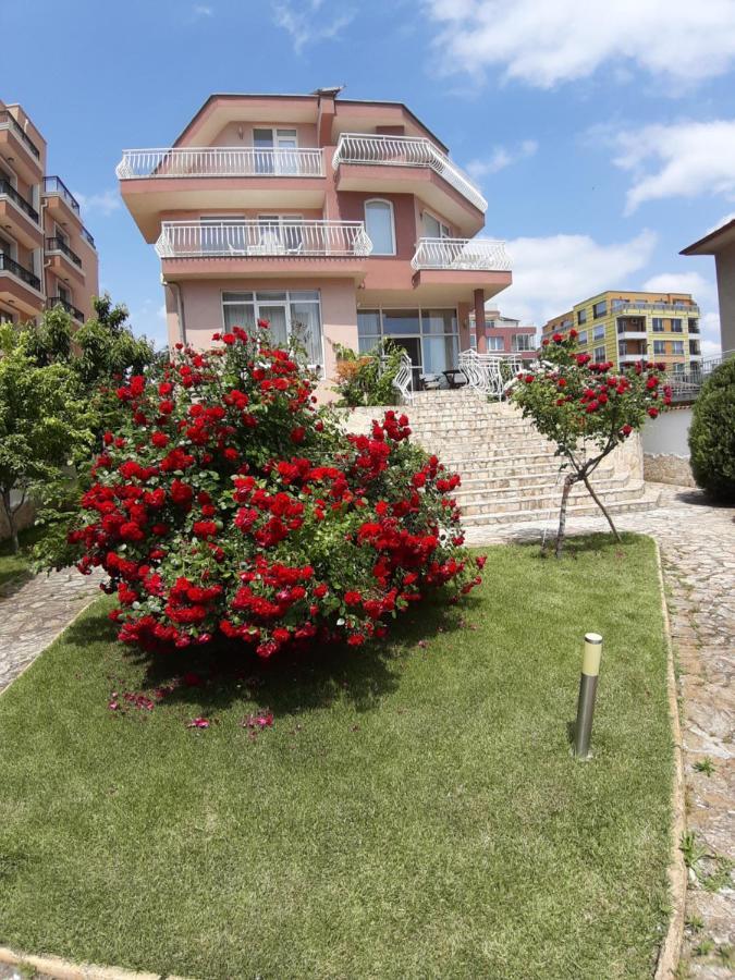 Guest Rooms Deva Burgas City Exterior foto