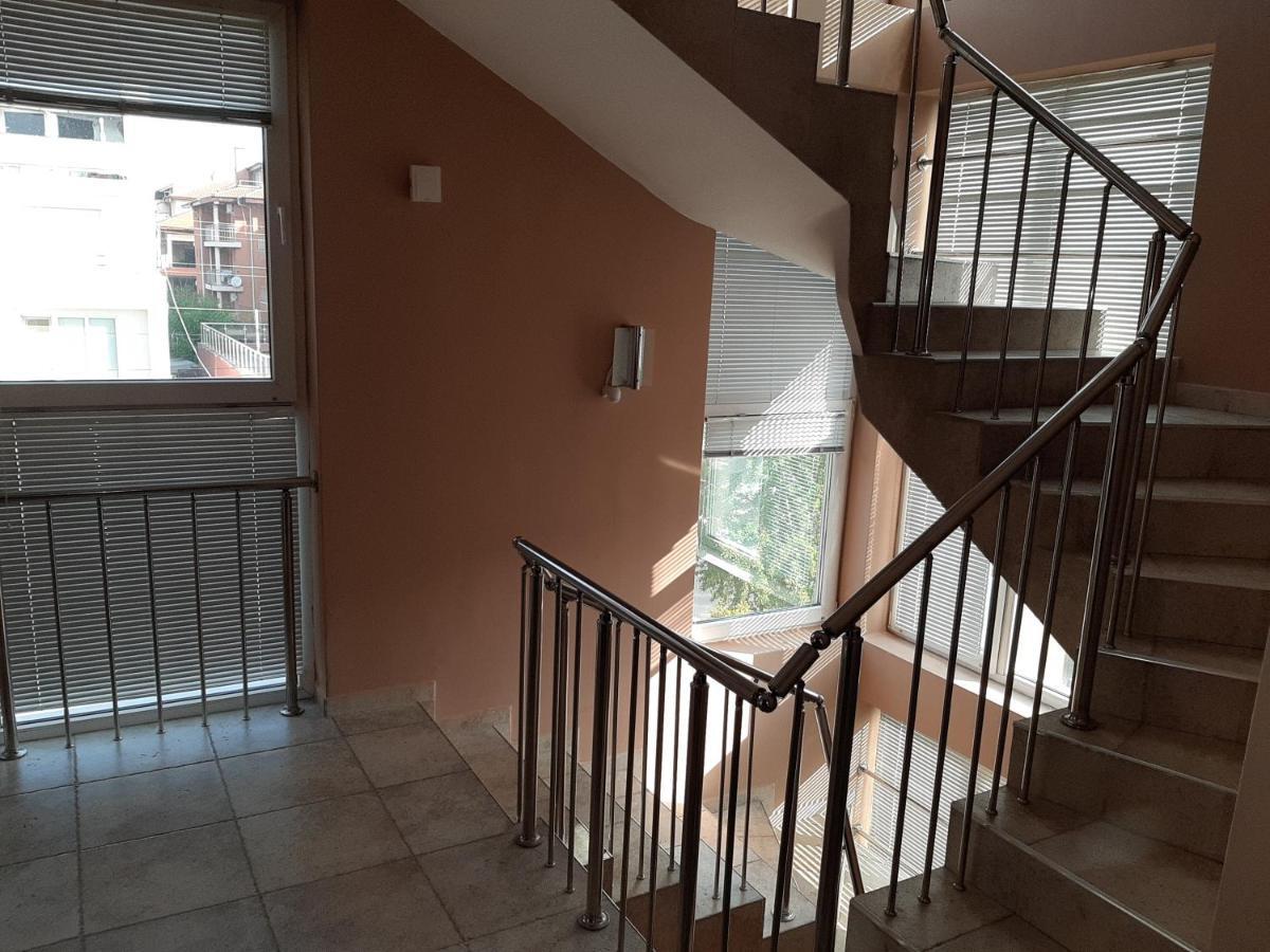 Guest Rooms Deva Burgas City Exterior foto